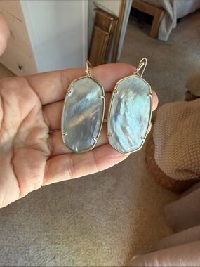 Kendra Scott Danielle earrings